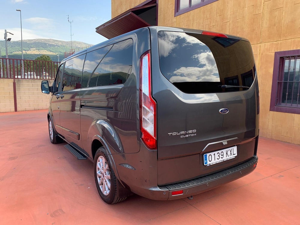 Ford Tournemo Custom - foto 6