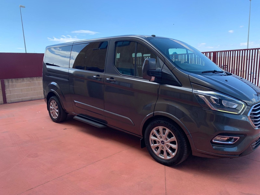 Ford Tournemo Custom - foto 11