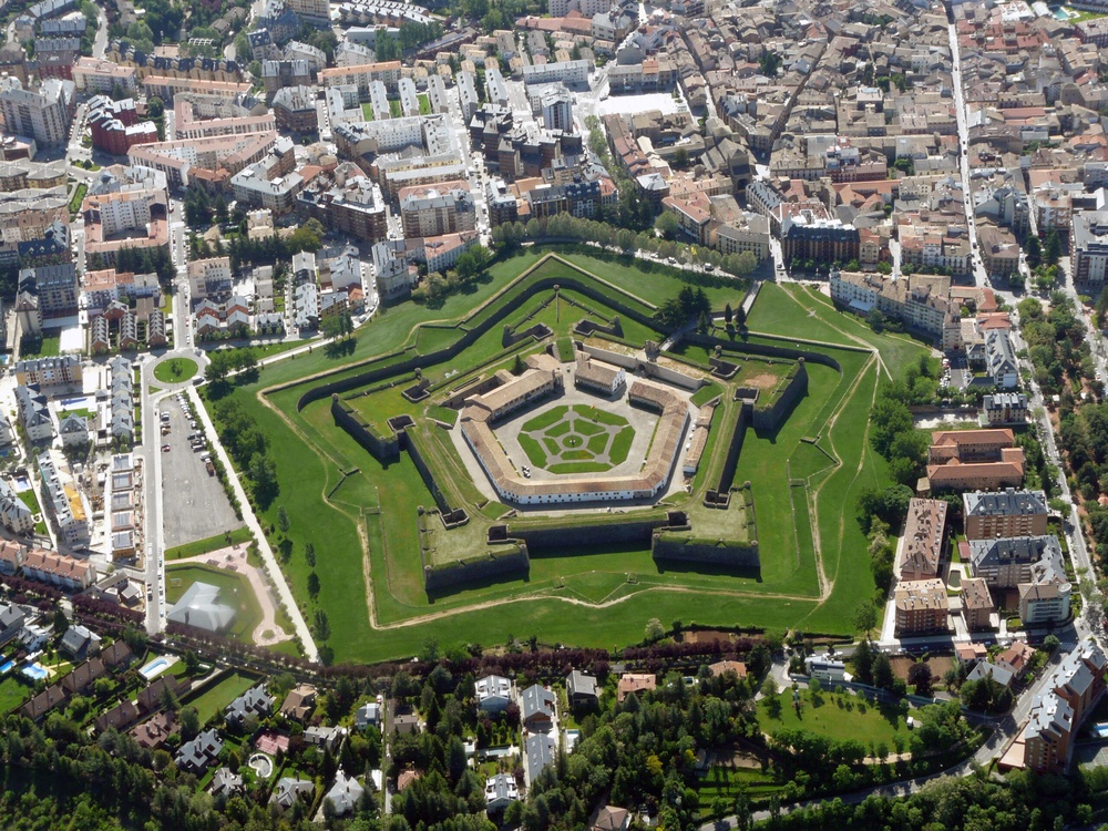 Jaca y la ciudadela